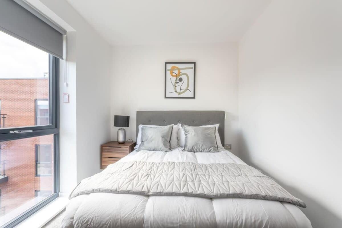 Stayzeni, Ouse Court Smart 2 Bed Flat *